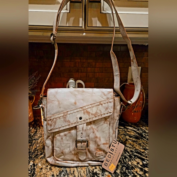 BED STU Ainhoa LTC Crossbody Purse In Nectar Luz - Picture 1 of 10